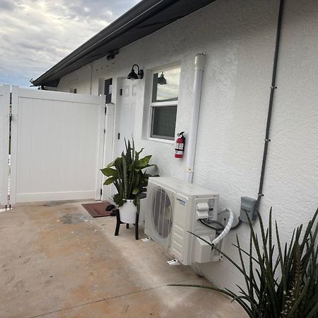 Cozy Tiny Home Cape Coral Zewnętrze zdjęcie
