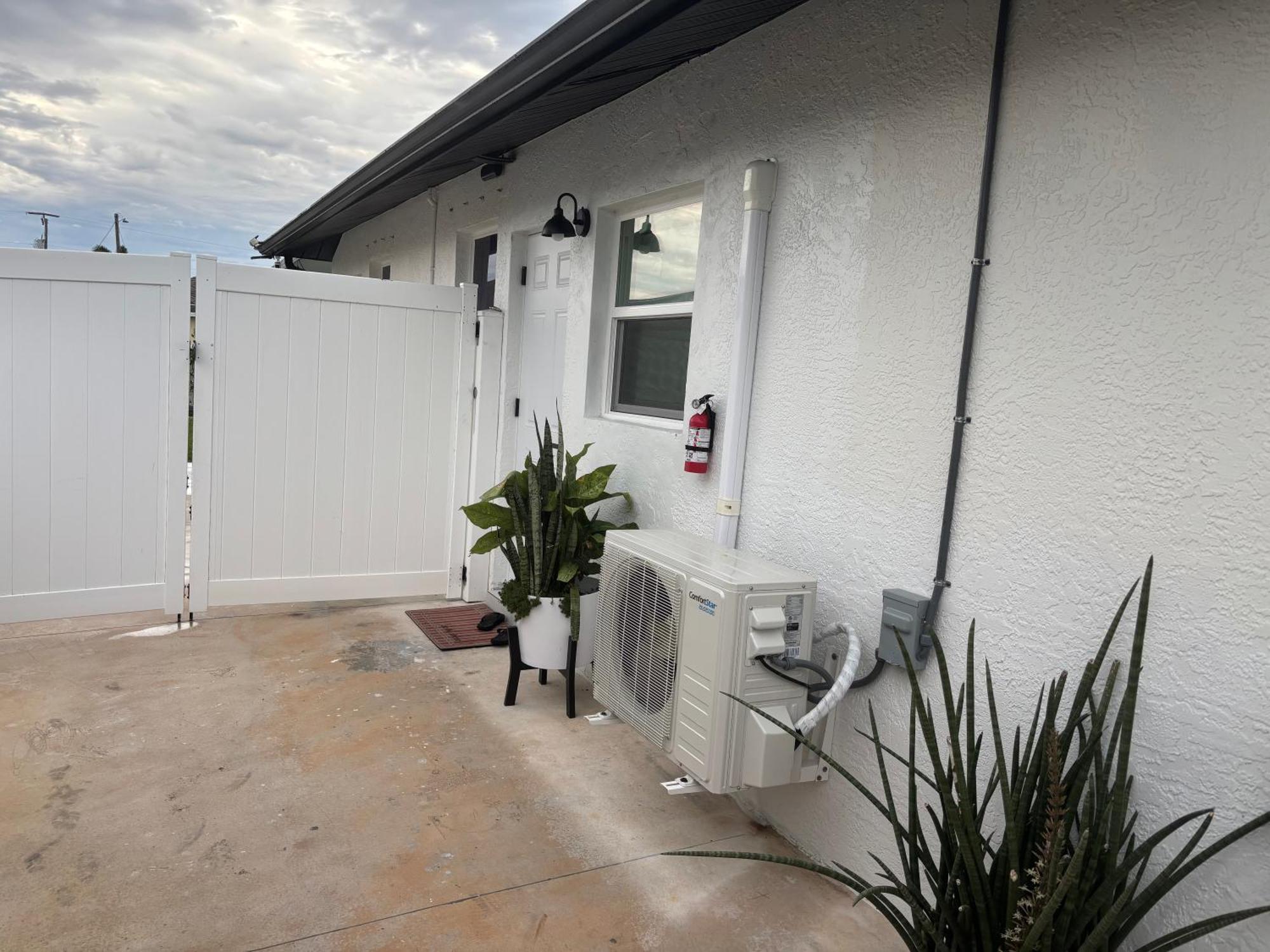 Cozy Tiny Home Cape Coral Zewnętrze zdjęcie